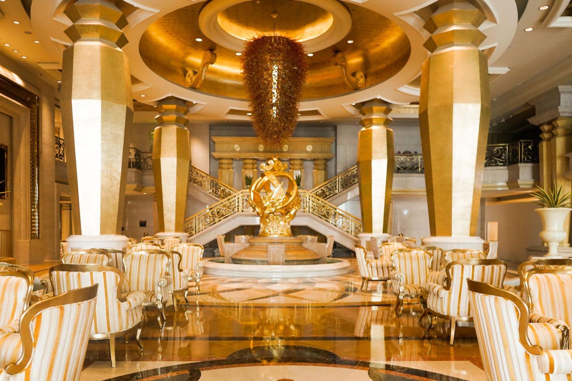 Sheraton Chongqing Hotel Экстерьер фото