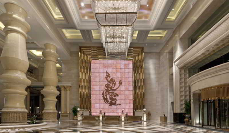 Sheraton Chongqing Hotel Экстерьер фото